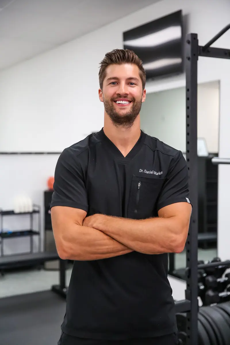 Dr. Daniel Markus treating Ahwatukee patients at Tempe office